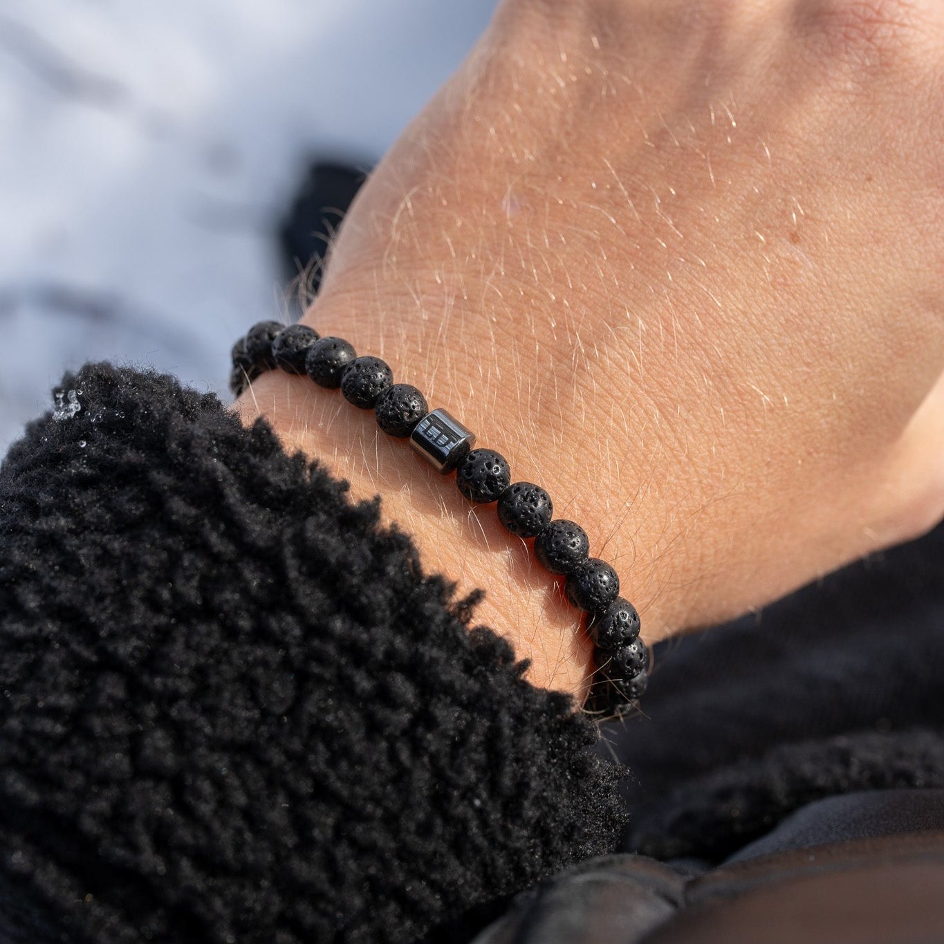 Lavastein-Armband von LUNADORE (6mm Steingröße)